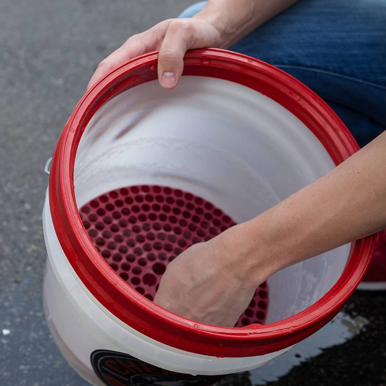 Chemical Guys Cyclone Dirt Trap Car Wash Bucket Insert - Red - DIRTTRAP02