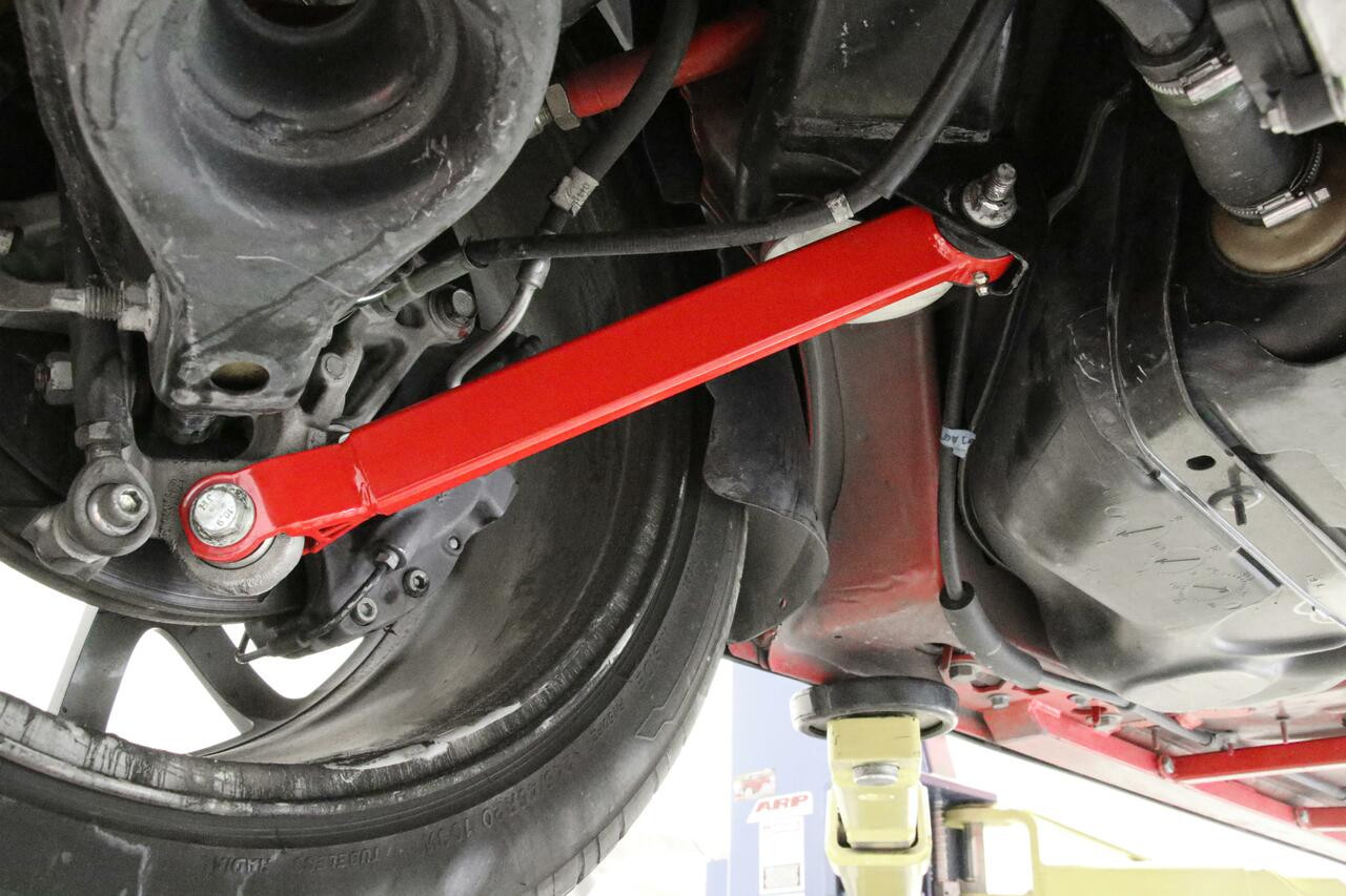BMR Lower Trailing Arms w. Poly Bushings - Non-Adjustable - Hellcat Charger & Challenger