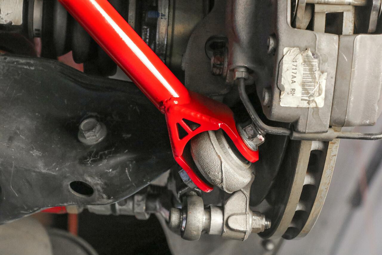 BMR Lower Trailing Arms w. Rod Ends - Single Adjustable - Hellcat Charger & Challenger