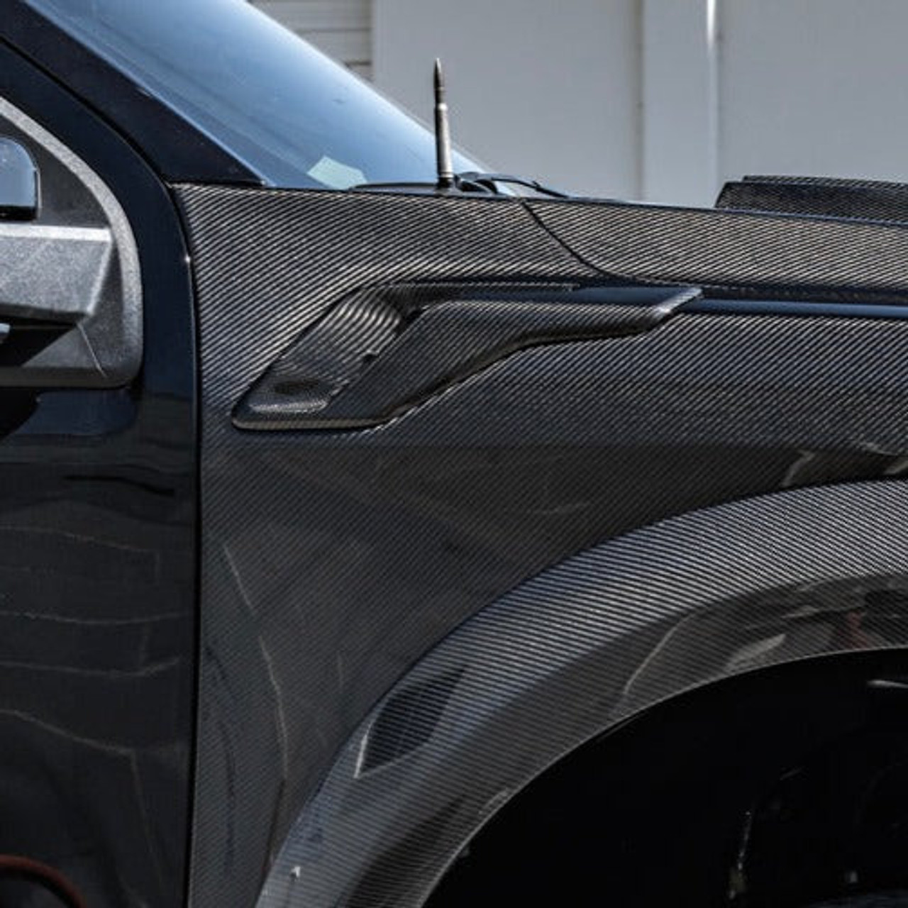 EOS Front Fenders - Carbon Fiber - 2021+ Gen 3 Ford Raptor