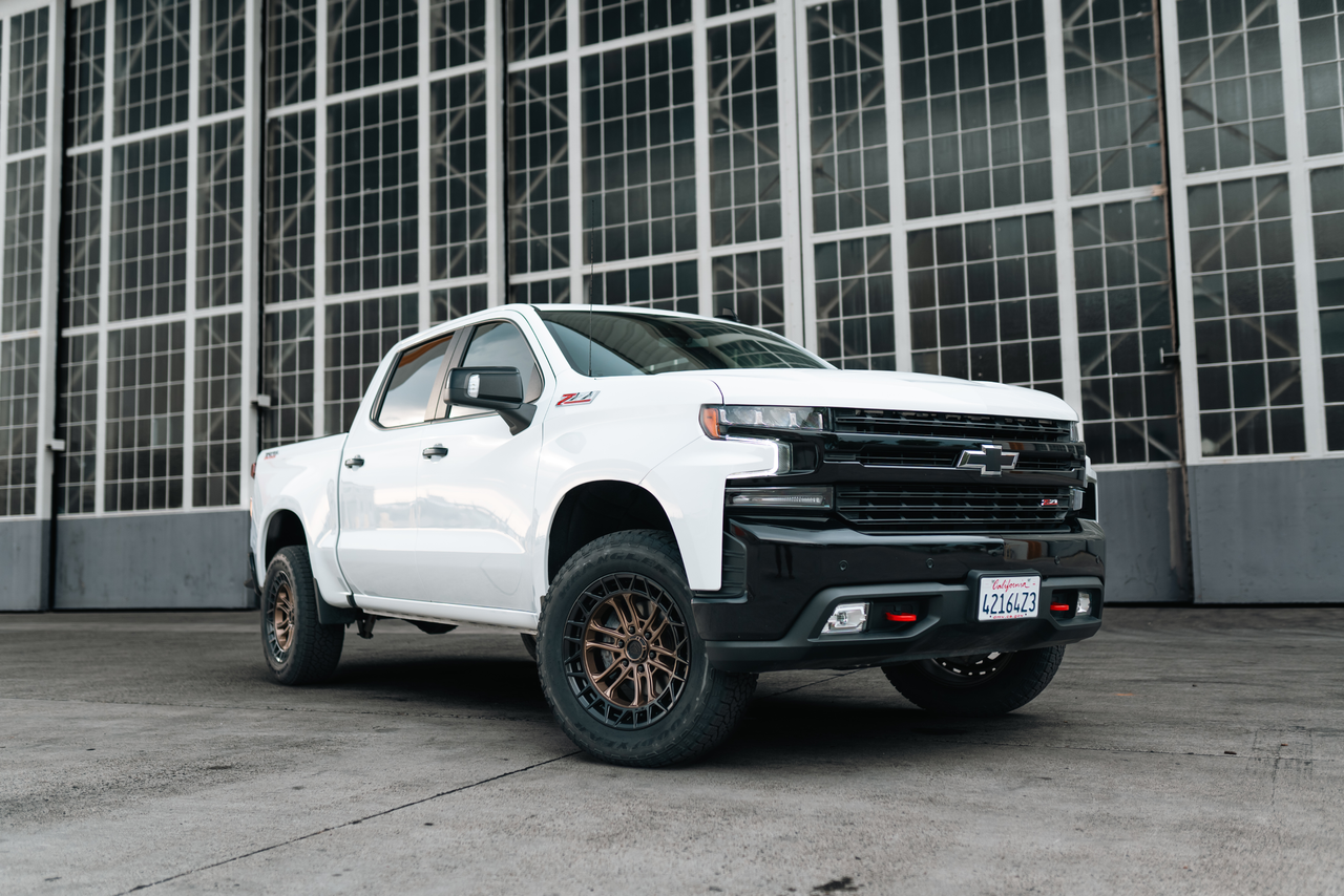 Fuel Celsius 17x9 / 6x139.7 / -12 Offset / Matte Bronze w. Matte Black Lip