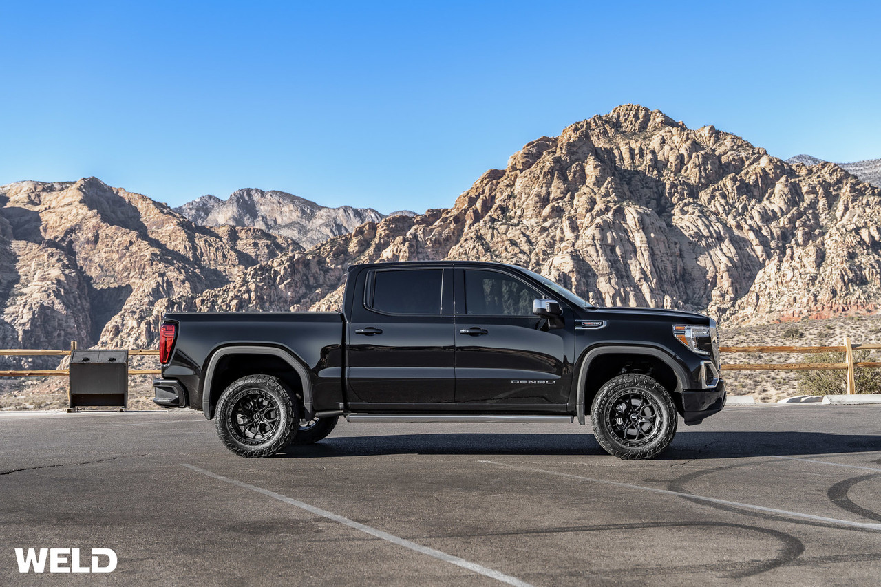 Weld Ledge 6 W106 18x9 / 6x139.7 / -12 Offset / Satin Bronze w. Satin Black Ring