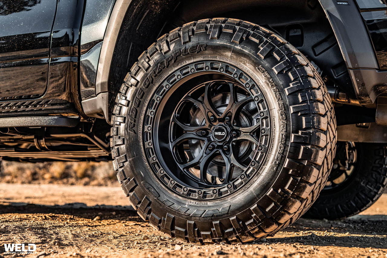 龍 6台 Weld Ledge 6 W106 18x9 / 6x139.7 / 0 Offset / Satin Bronze w