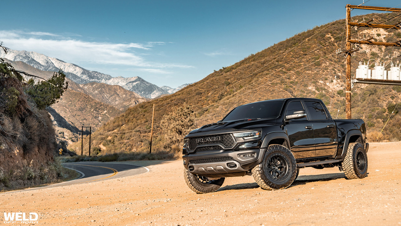 Weld Ledge 6 W106 20x10 / 6x139.7 / +13 Offset / Satin Bronze w. Satin Black Ring