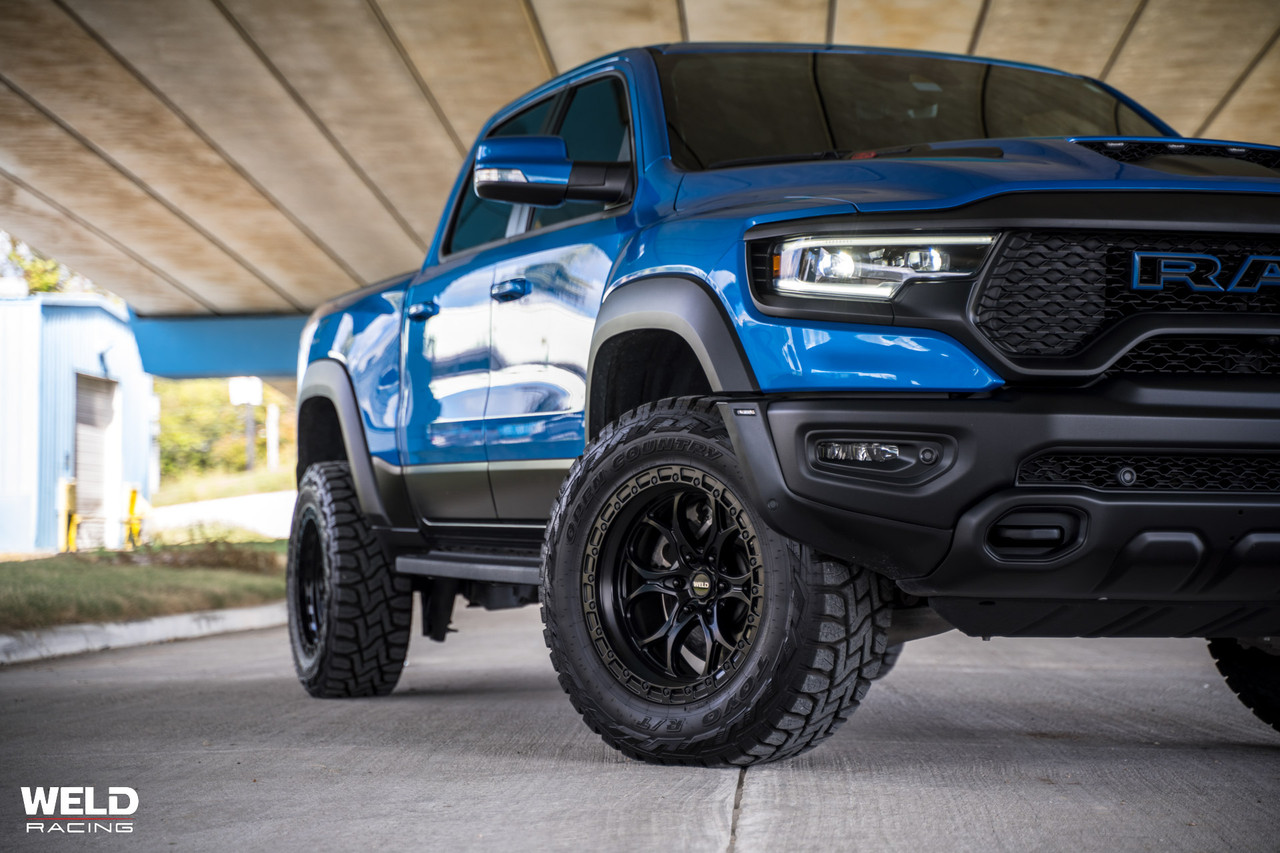 Weld Ledge 6 W134 17x9 / 6x139.7 / +0 Offset / Candy Red w. Satin Black Ring