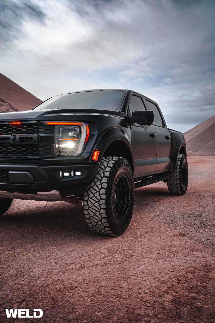 Weld Cinch W104 Wheel 17x10 / 6x135 / -25 Offset / Satin Black w