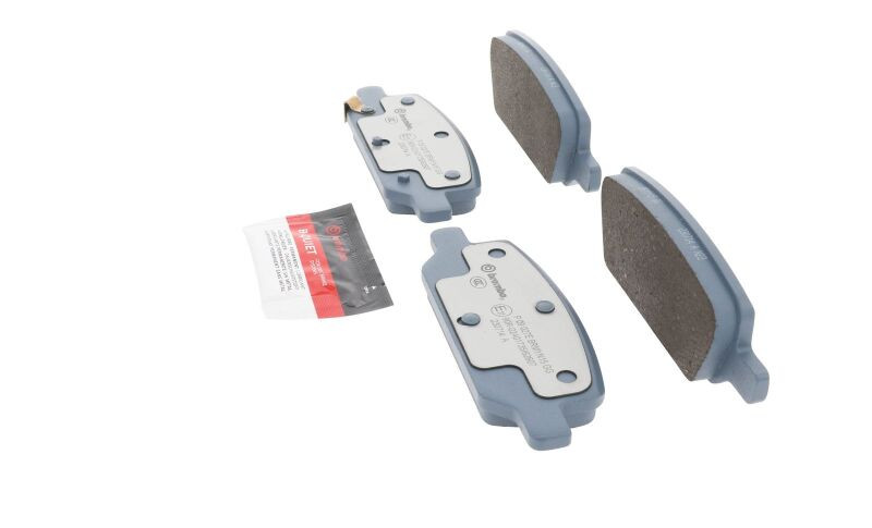 Brembo OE 17-21 Tesla 3/20-21 Y EVPad BrakePad - P09027E Photo - Close Up