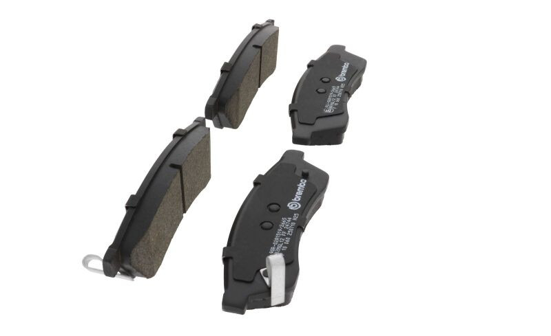 Brembo OE 04-06 Suzuki Verona PRIME Low-Met Brake Pad - Rear - P10060 Photo - Close Up