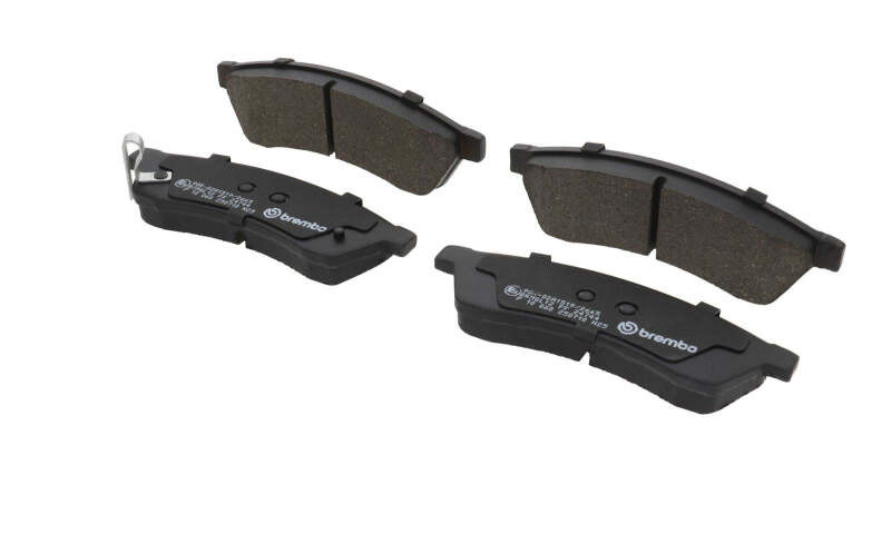 Brembo OE 04-06 Suzuki Verona PRIME Low-Met Brake Pad - Rear - P10060 Photo - Close Up