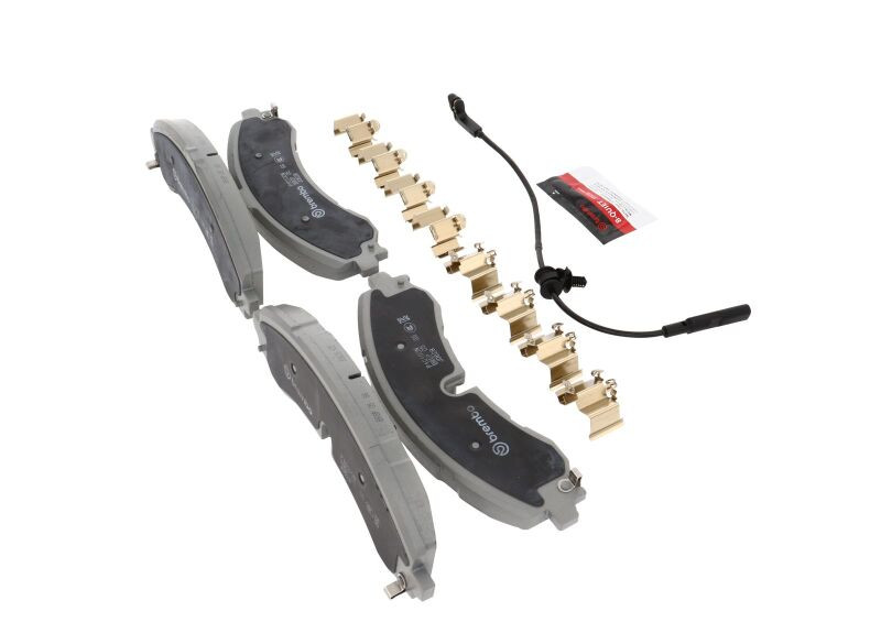 Brembo OE 20-21 Chevy Silverado 2500 HD/3500 HD/GMC Sierra 2500 HD Ceramic Brake Pad - Front - P10100N Photo - Close Up