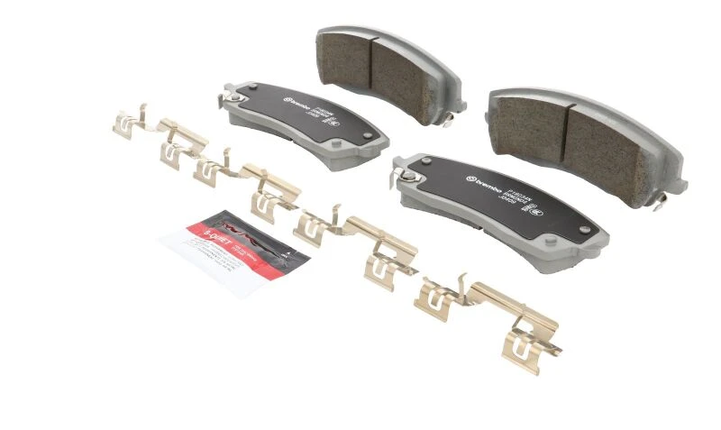 Brembo 05-08 Chrysler 300/ Dodge Charger/Challenger/Magnum Front NAO Brake Pad - P18034N Photo - Close Up