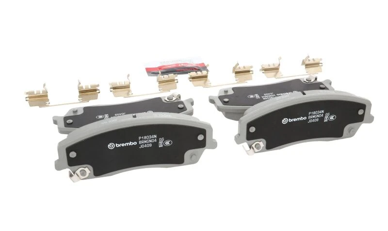 Brembo 05-08 Chrysler 300/ Dodge Charger/Challenger/Magnum Front NAO Brake Pad - P18034N Photo - Close Up