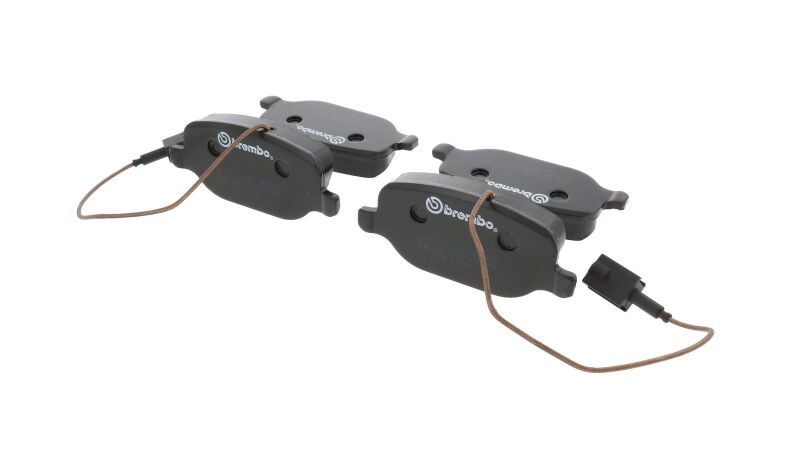 Brembo 15-20 Alfa Romeo 4C Rear Low-Met Brake Pad - P23166 Photo - Close Up