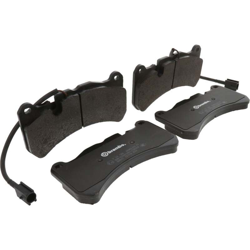 Brembo 18-19 Alfa Romeo Giulia/ Alfa Romeo Stelvio Front Low-Met Brake Pad - P23186 Photo - Primary