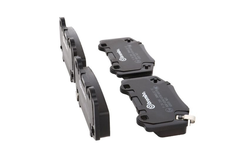 Brembo OE 15-22 Ford Mustang PRIME Low-Met Brake Pad - Rear - P24239 Photo - Close Up