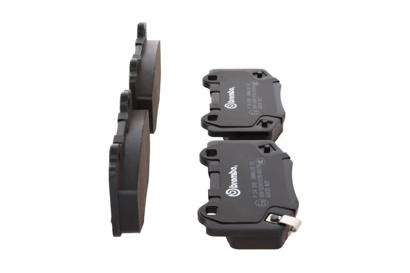Brembo OE 15-22 Ford Mustang PRIME Low-Met Brake Pad - Rear - P24239 Photo - Close Up