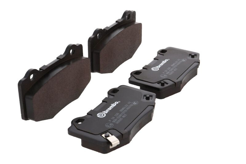 Brembo OE 15-22 Ford Mustang PRIME Low-Met Brake Pad - Rear - P24239 Photo - Close Up