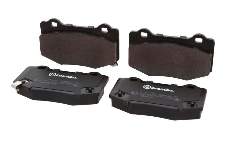 Brembo OE 15-22 Ford Mustang PRIME Low-Met Brake Pad - Rear - P24239 Photo - Close Up