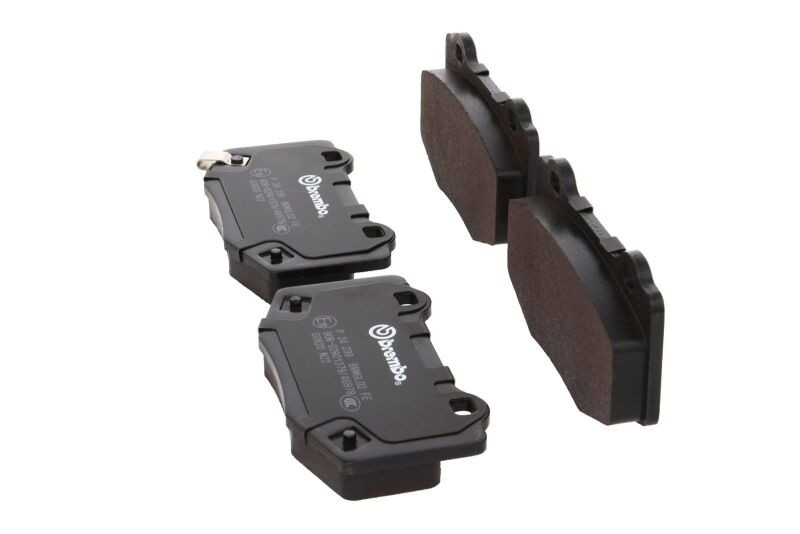 Brembo OE 15-22 Ford Mustang PRIME Low-Met Brake Pad - Rear - P24239 Photo - Close Up