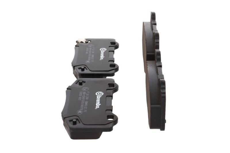 Brembo OE 15-22 Ford Mustang PRIME Low-Met Brake Pad - Rear - P24239 Photo - Close Up