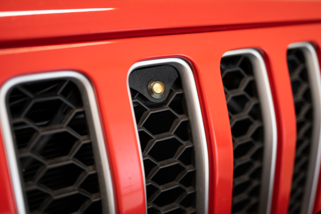 DV8 Offroad 2018+ Jeep JL Grill Amber Marker Lights - GRJL-02