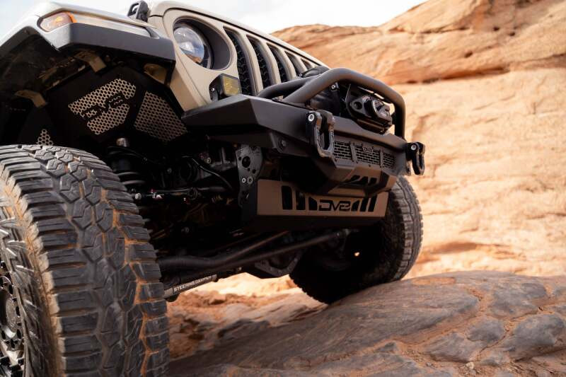 DV8 Offroad 2018+ Jeep Wrangler JL/Gladiator JT Front Inner Fenders - INFEND-06FB Photo - out of package