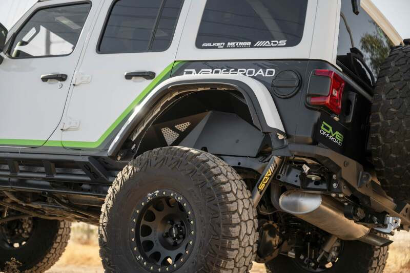 DV8 Offroad 18-24 Jeep Wrangler JL Rear Inner Fenders - INFEND-06RB Photo - out of package
