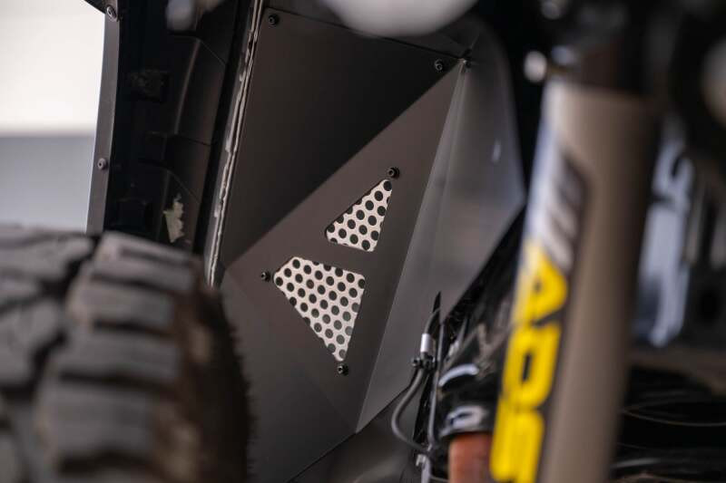 DV8 Offroad 18-24 Jeep Wrangler JL Rear Inner Fenders - INFEND-06RB Photo - out of package