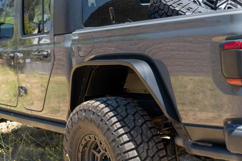 DV8 Offroad 20-24 Jeep Gladiator JT Rear Inner Fender Liners - Satin Black - INFEND-07RB Photo - out of package