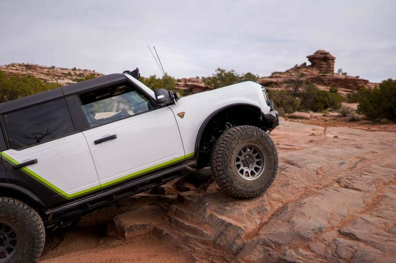 DV8 Offroad 2021+ Ford Bronco (excl. 2-Door/Raptor) FS-15 4-Door Rock Sliders V2 - SRBR-07 Photo - out of package