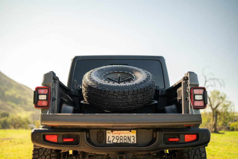 DV8 Offroad 2020+ Jeep Gladiator JT Adjustable In-Bed Tire Carrier - TCGL-03 Photo - out of package