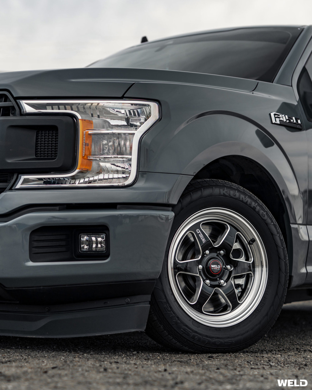 Weld Ventura 6 Drag Black w. Milled 17x5 Front Wheel - 04-25 Ford F-150