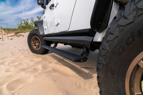 AMP Research 18-24 Jeep Wrangler JL 4DR (Incl. 4XE/Rubicon 392) PowerStep XL - Black - 77132-01A