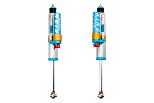King Shocks 2005+ Ford F-250 4WD Front 2.5 Dia Remote Reservoir Shock w/Adj for 1-2.5in Lift (Pair) - 25001-372A