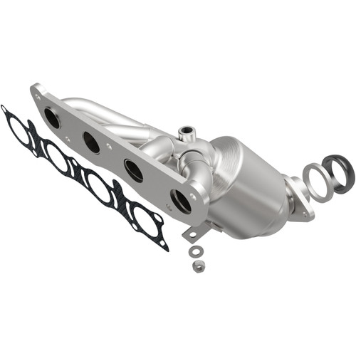 Magnaflow 13-17 Nissan Sentra 1.8L Direct-Fit Catalytic Converter - 5531271