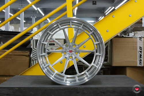 Vossen LC3-04 - 3 Piece - 22x9.5 - 5x130 - ET50 - Brushed Ctr/Polish Lip - Bentley Continental - Frt - F-LC3-04-3P-2P-001 Photo - Primary