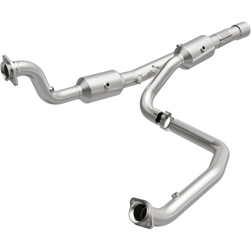 Magnaflow 15-16 Ram 2500 6.4L California Grade CARB Compliant DF Catalytic Converter - 5551513 Photo - Primary