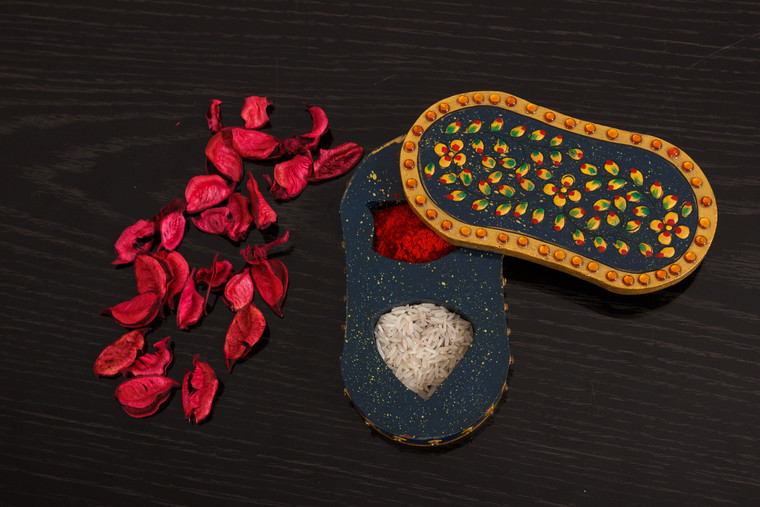 Haldi Kumkum - Oval Chopda