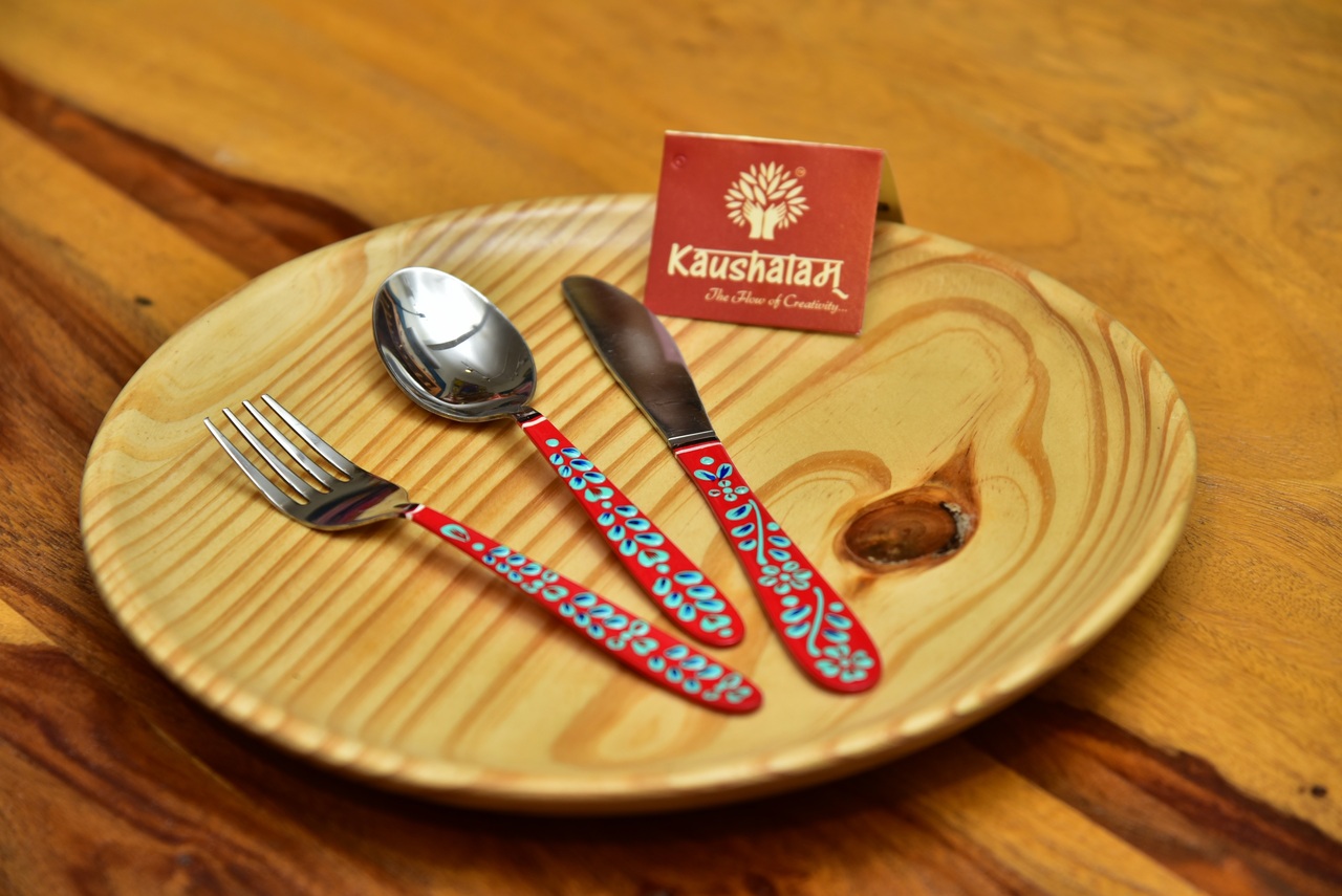 Beautifully hand-painted cutlery set of spoon, fork, knife