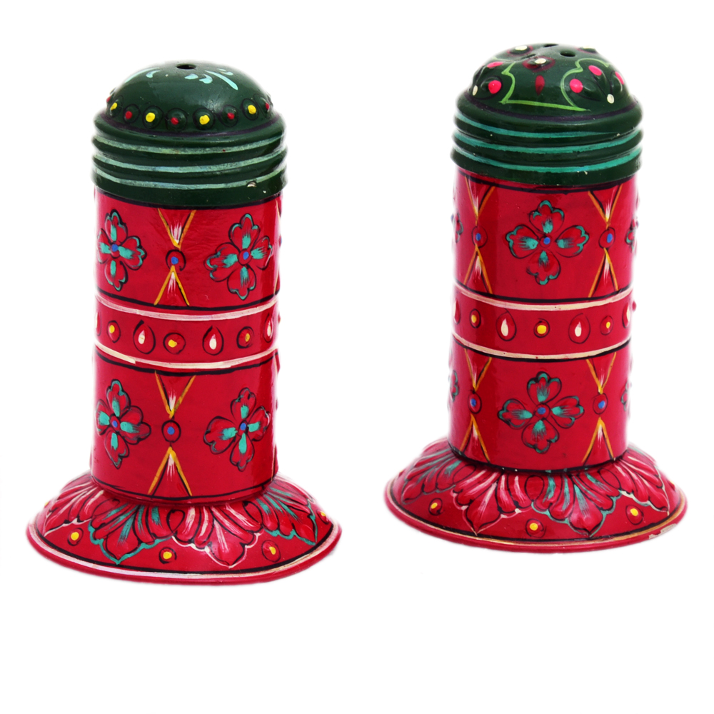 Salt & Pepper Shaker set: Red & Green