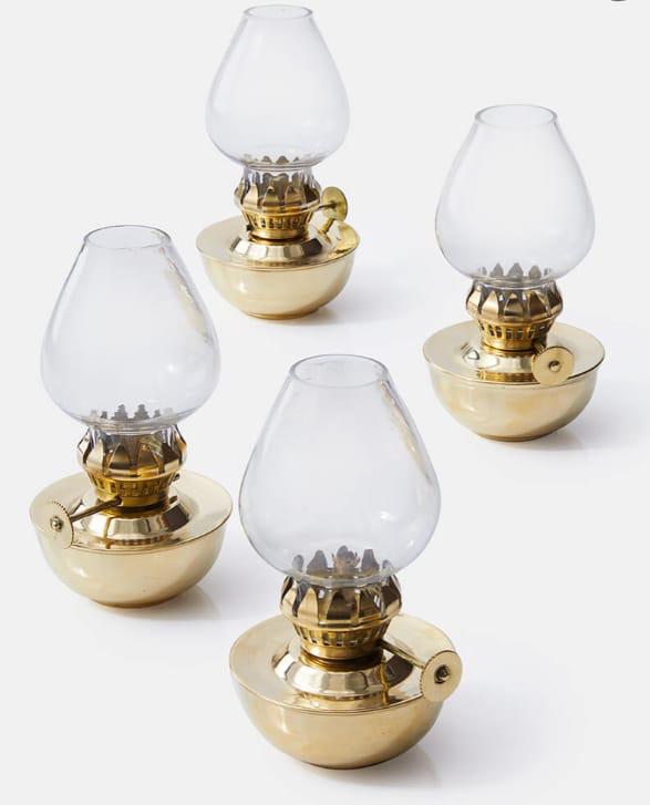 Brass Oil Lamp : Vintage