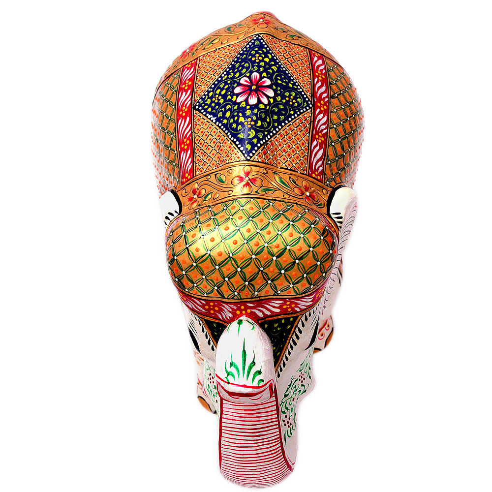 Hand Painted Elephant Couple: Majestic White Elephant Set