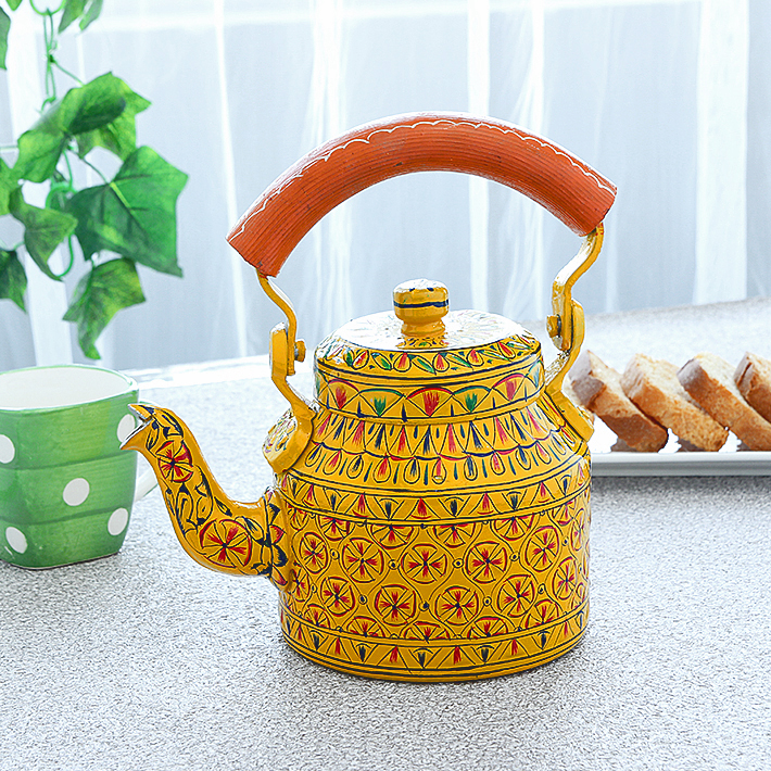 Charming Hand-Painted Teapot for Tea Lovers : Glitzy