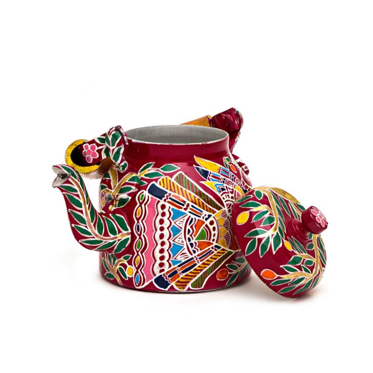 Charming Hand-Painted Teapot for Tea Lovers: Raani