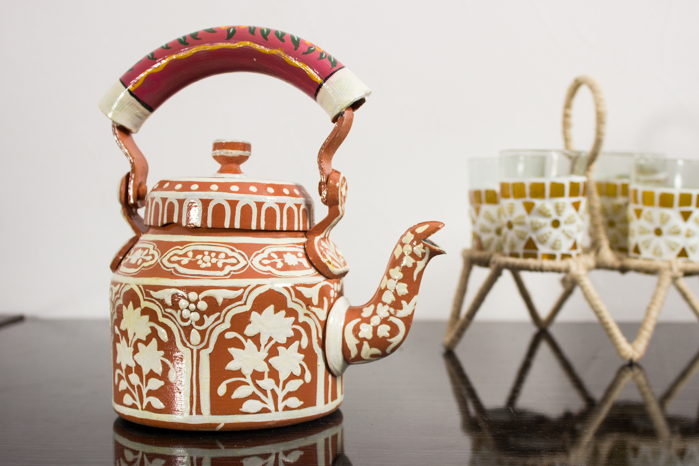 Charming Hand-Painted Teapot for Tea Lovers: JAIPUR Charming Hand-Painted Teapot for Tea Lovers: JAIPUR