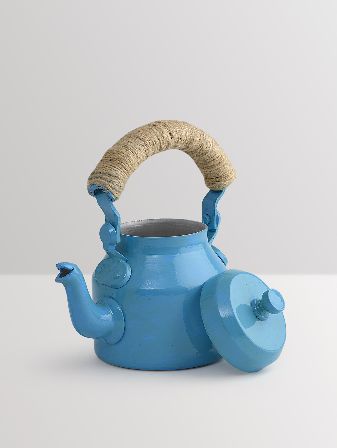 Charming Hand-Painted Teapot for Tea Lovers : SKY BLUE
