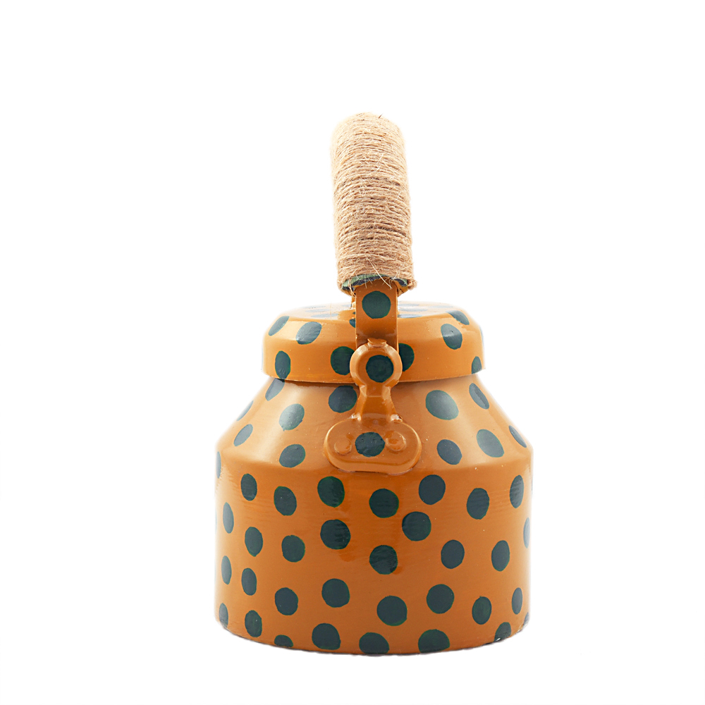 Hand-Painted Tea Kettle – Polka Dot Charm (750 ml)