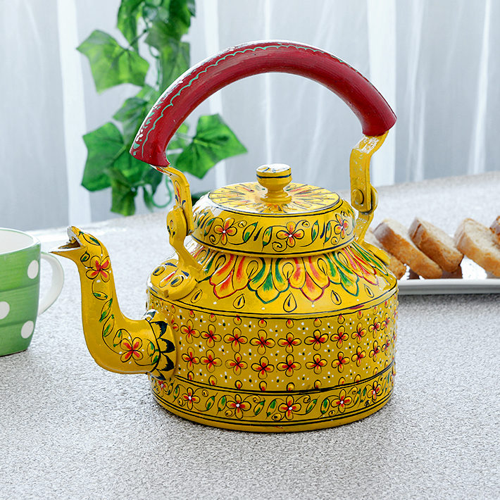 Hand-Painted Teapot : Shama