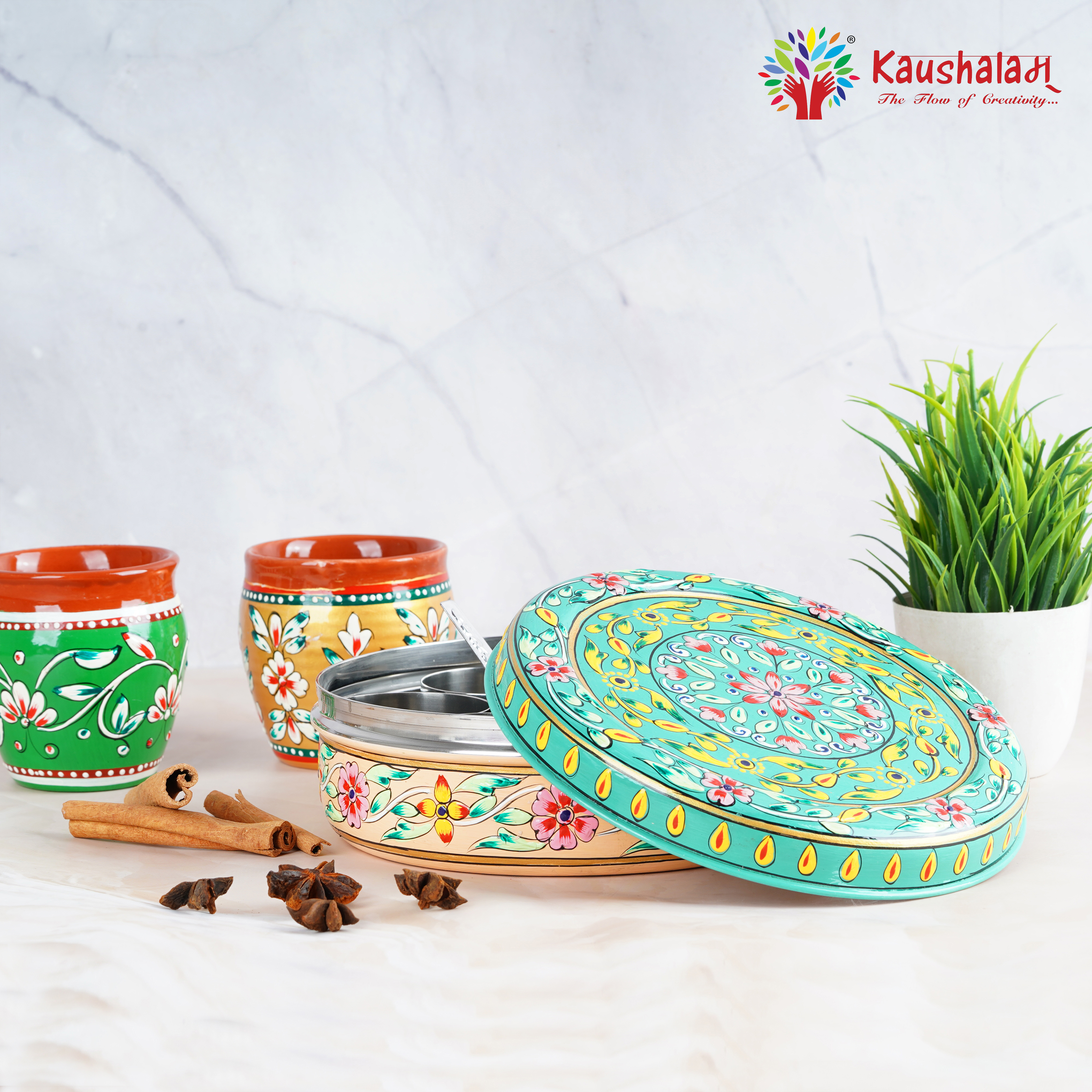 Spice Box 7" : Elegant Peach & Green
