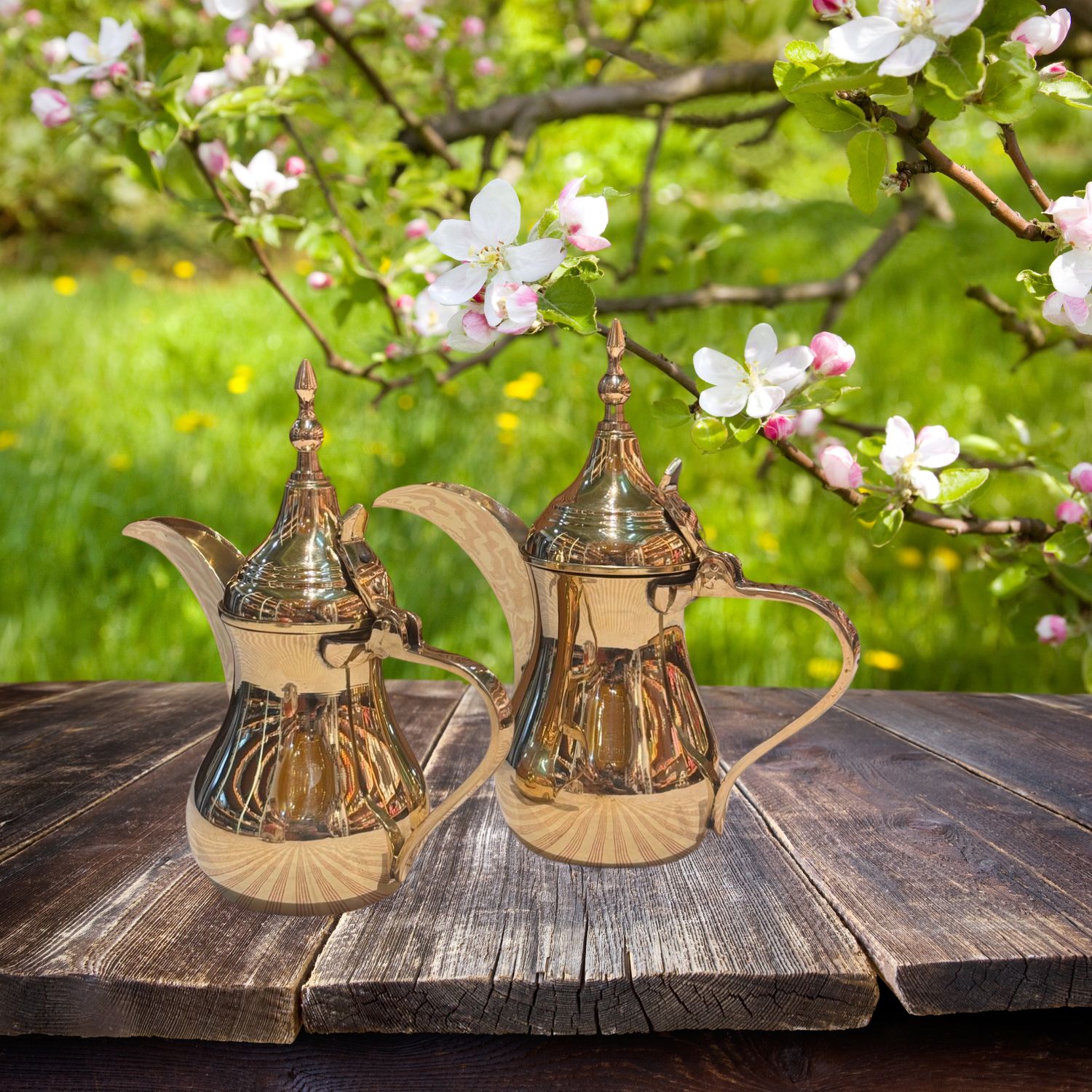 Arabic Brass Coffee Pot (Dallah) – Handcrafted Pure Brass Coffee Server | Traditional Middle Eastern Serveware